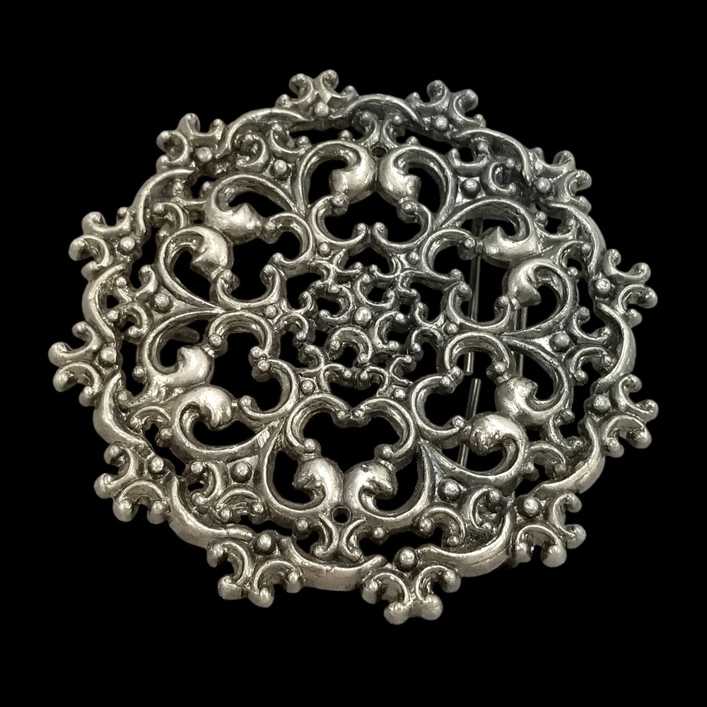 Ornate Filigree Round Belt Buckle Silver Tone Ornate Scrollwork‎ Design Vintage